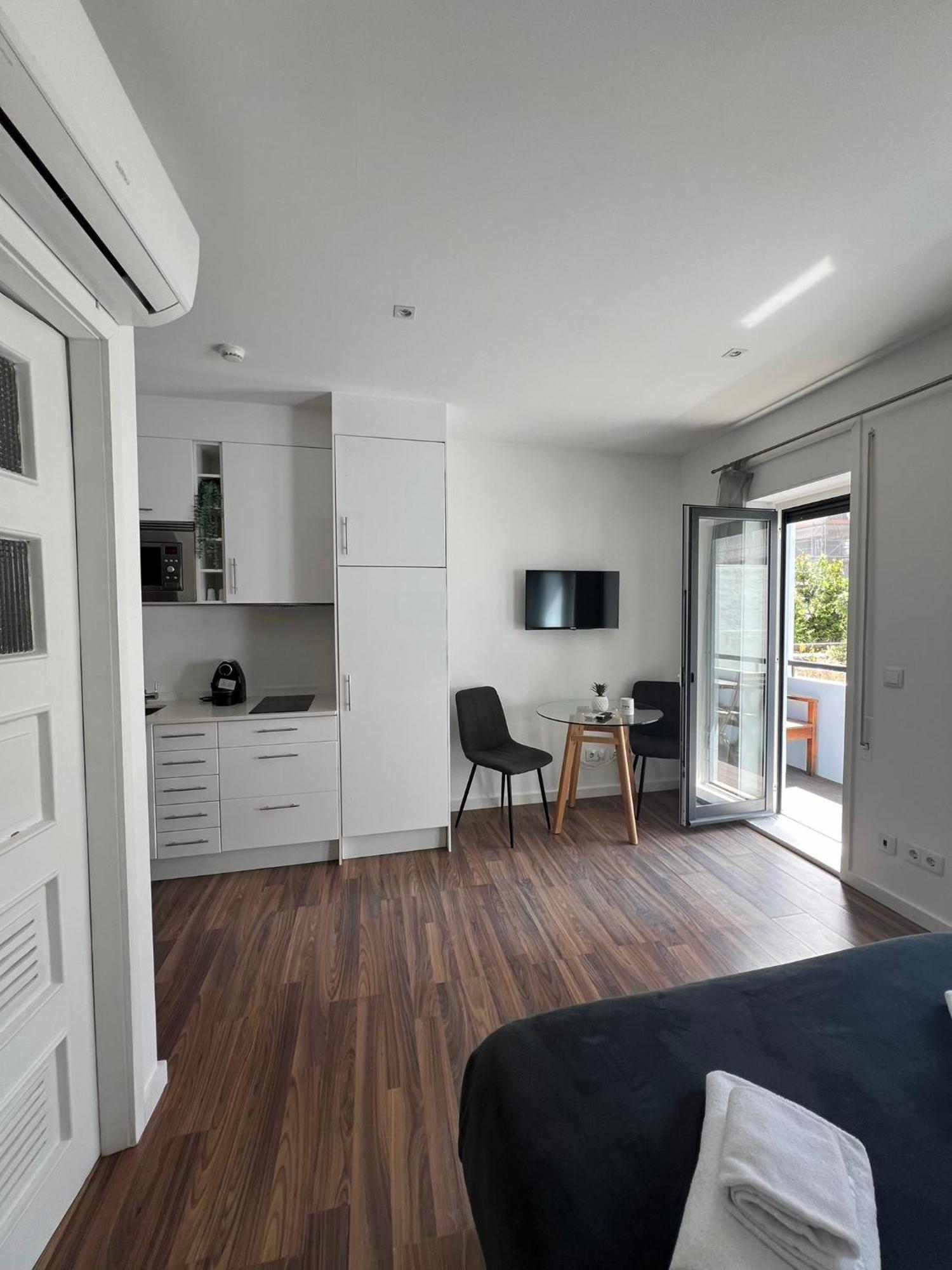 Almada Studios & Suites Porto Buitenkant foto