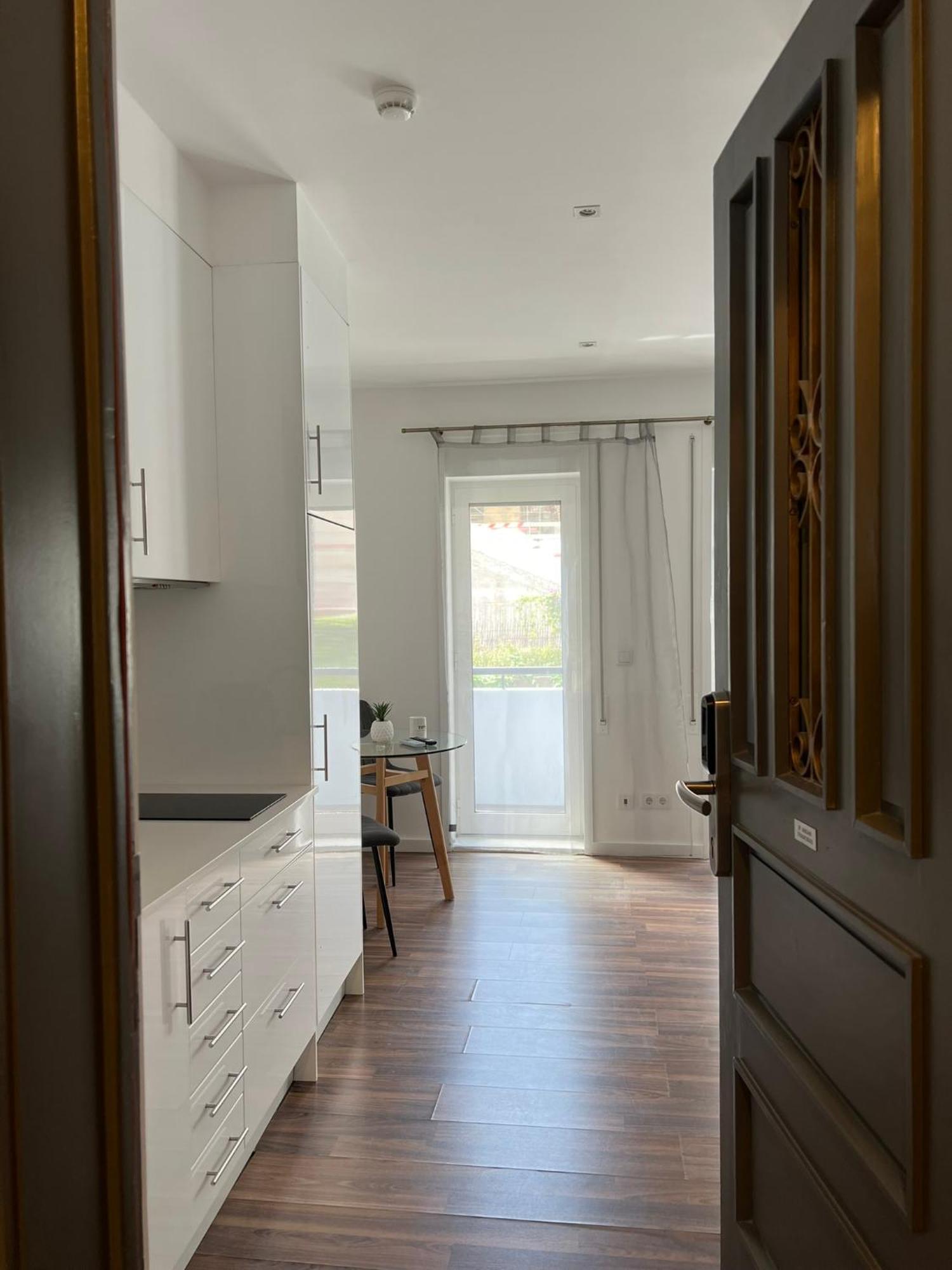 Almada Studios & Suites Porto Buitenkant foto