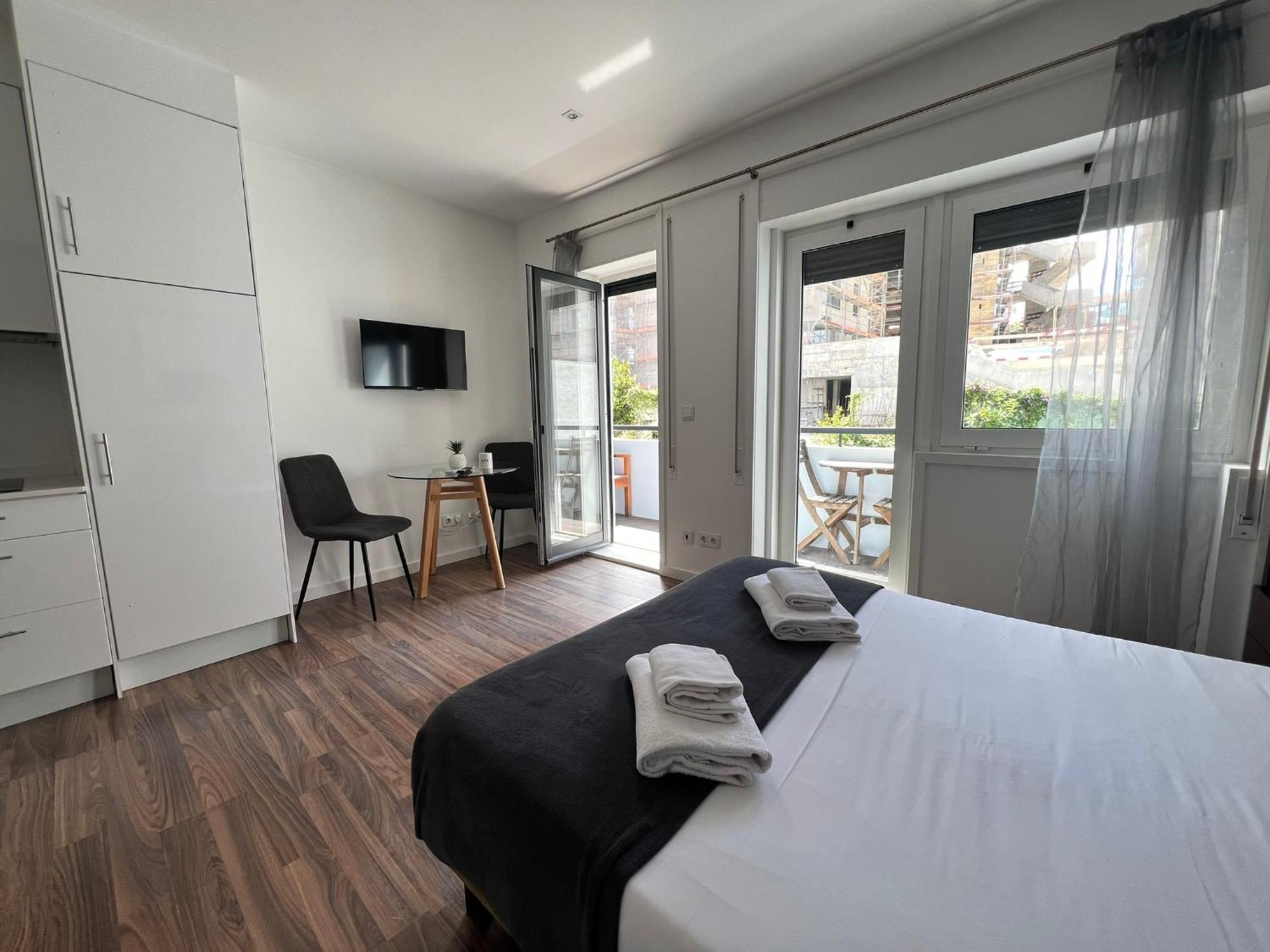 Almada Studios & Suites Porto Buitenkant foto