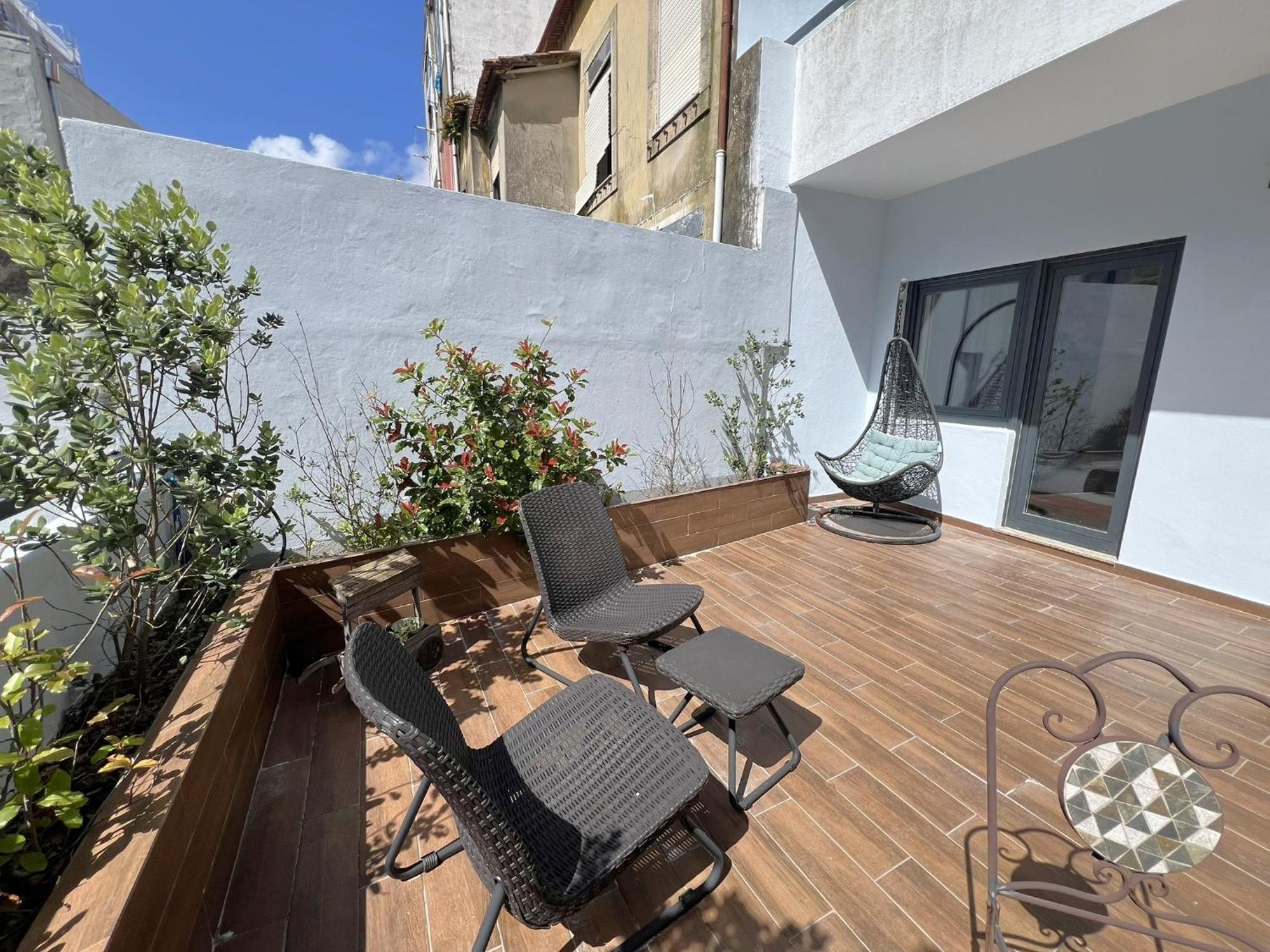 Almada Studios & Suites Porto Buitenkant foto